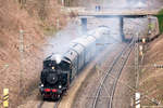 Osterdampffahrten des Bayerischen Localbahnvereins (BLV) am 01. April 2018 in München. 70 083 wird am Zugende von Lokomotion 212 249  Clärchen  unterstützt. Hier geht es über den Südring vom Ostbahnhof in Richtung Laim. 