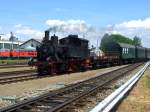 Baureihe 70 : 70 083 mit Sonderzug aus Alttting bei der Einfahrt in den Bahnhof Mhldorf am 21.06.2008.