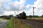 78 468 mit dem SDZ 20061  Sonderzug Deichgraf  am 15.7.17 nach Westerland in Langenhorn.