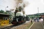 Abfahrt! Ausfahrt der 89 6009 und der Speyerbach aus Ottweiler in richtung Schwarzerden.