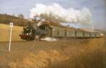 98 727 vor einem Sonderzug nach Bad-Mergentheim bei Röttingen am 11. März 1973