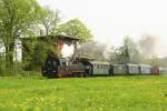 07.05.2006 Dampfsonderzug mit 131.060 von Hagenow Stadt nach Zarrentin fhrt gerade durch den ehemaligen Bf.