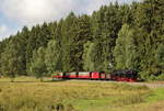 P8960 (Harzgerode - Quedlinburg) rollt bei der Station Sternhaus-Haferfeld den Ramberg hinunter.