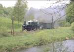 Schmalspur Dampfromantik pur im Pressnitztal.Im Mai 1983 befrdern zwei   schs.IV K einen Personenzug nach Jhstadt.Vorspannlok ist die 99 1568-7 Auf diesem Teil der Strecke zwischen Wolkenstein und