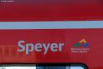 Hier mal ein Blick auf die Aufschrift und das Logo des 425 209, der den Stdtenamen Speyer trgt.
