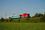 BR 112 708-3 schleppt am 02. Juni 2011 die Alexgarnitur 183 003 mit 3 Wagen Richtung Leipzig.