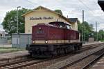 202 703 der Leipziger Eisenbahn, tauchte am 11. Mai 2012 pltzlich in Gschwitz und bot nach dem Umsetzen vom Geraer Gleis Gelegenheit, von allen Seiten in Augenschein genommen zu werden, bevor sie in Richtung Saalfeld entschwand...