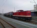 112 565 brachte am 22.04.13 einen Kesselzug von Marktredwitz nach Plauen/V. oberer Bahnhof.