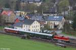 V 100 Press 112 565-7 vor VSE-Museumszug als Sonderzug 80340 nach Annaberg-Buchholz, Erzgebirgische Aussichtsbahn ex KBS 536 Schwarzenberg - Annaberg-Buchholz, fotografiert im Bahnhof Markersbach am