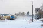 203 102 der EVB mit einem Kesselwagenzug aus Vohburg nach Cheb bei Pechbrunn, 05.01.2017