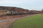 203 102 der EVB mit einem leeren Holzzug nach Schirnding bei Lengenfeld, 25.02.2017