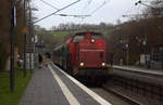 203 115-1  Held der Schienen  kommt mit einem Sonderzug aus dem  Ruhrgebiet nach Aachen-Hbf zum Aachener-Weihnachtsmarkt und kommt aus Richtung Köln und fährt durch Aachen-Eilendorf in Richtung Aachen-Hbf. 
Aufgenommen vom Bahnsteig 1 in Aachen-Eilendorf. 
Bei Wolken am Mittag vom 14.12.2019.