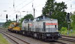 STRABAG BMTI Rail Service GmbH mit der Doppeltraktion  203 841-2  [NVR-Nummer: 92 80 1203 841-2 D-BRS] +  203 166-4  [NVR-Nummer: 92 80 1203 166-4 D-BRS] und firmeneigenen Schienengleisbaukran  Donau  + Schutzwagen am Haken am 09.06.20 Bf. Saarmund.
