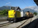 V10 017 der mbs am 18.8.2011 um 10:03 Uhr in Schruns Bahnhof.