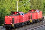 30.7.13 / 203 113-6  WFL Lok 21  und 203 114-4  WFL Lok 22  kamen als Einzelfahrer aus der Waldbahn / hier bei der Einfahrt LLP