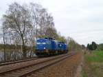 204 016 und 204 022 der PRESS fuhren am 23.04.13 an der Talsperre Pirk in Oelsnitz vorbei.