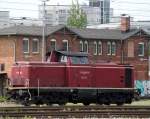 V 100 1041(211 041-9)der Firma NeSA Eisenbahn-Betriebsgesellschaft Neckar-Schwarzwald-Alb mbH, Rottweil abgestellt im Rostocker Hbf.24.05.2013