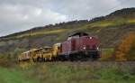 V 100 2335 mit einen Bauzug Richtung Wrzburg am 24.10.13.