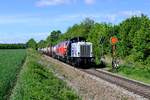 Aktuell wird an Samstagen der DGS 44895 zwischen München Ost Rbf und Freilassing über Mühldorf umgeleitet. Ausgangspunkt des Zuges ist das Container-Terminal in München Riem. Die Bespannung übernehmen stets 212 249 von Lokomotion und eine 218 von der Südostbayernbahn. Am 20. Mai 2017 konnte ich diese interessante Leistung zwischen Hörlkofen und Walpertskirchen aufnehmen, das Wolkenlotto wurde glücklicherweise knapp gewonnen. Die zweite Zuglok war übrigens 218 498.