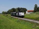 Die 212 249 mit einem leer Reisezug am 17.08.2018 unterwegs bei Feichten.