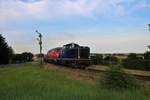 Saar Mosel Rail 212 024-4 mit 225 133-8 und Schotterwagen am 19.07.20 in Beienheim 