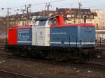 Diese schne Lokomotive der Baureihe 212 steht abgestellt im Dsseldorfer Hauptbahnhof.