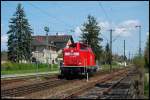 212 036 verlsst zur Vormittagszeit des 03.05.08 mit Hp2 zeigendem Formsignal als Tfzf 92872 von Weilheim(Obb) nach Heilbronn den Goldshfer Bahnhof in Richtung Aalen.