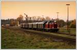 212 084 mit dem letzten Fotopersonenzug am 18.11.2008 bei der Ausfahrt aus Tling.