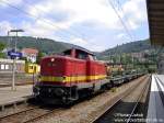 212 325 vor einem Bauzug am 15.06.2005 in Eberbach. In der Woche vom 12.06.2005 bis zum 19.06.2005 wurde die Odenwaldbahn(KBS 641) auf dem Streckenabschnitt zw. Eberbach und Kailbach modernisiert, weshalb in Eberbach ein reger Verkehr mit Bauzgen herrschte.