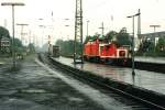 212 057-4 und einem Kf auf Krefeld Hauptbahnhof am 26-8-1997.