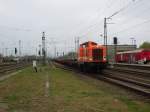 Am 25.04.2015 kam Locon 205 (212 263) mit ihrem Flachwagenzug aus Richtung Hannover nach Stendal und fuhr weiter nach Berlin.