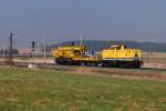 213 332 (DBG) mit Kran bei Mammendorf (03.04.2009)