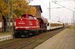 213 334 der Rennsteigbahn durchfhrt mit einem Flirt der Eurobahn Brehna Richtung Halle(S).