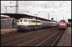 110319 ist hier am 25.3.1993 um 15.28 Uhr im Bahnhof Köln Deutz mit dem E nach Boppard zu sehen.