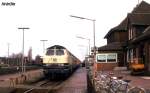 216054 hält mit E 3284 nach Münster am 21.2.1989 um 11.46 Uhr in Bramsche.