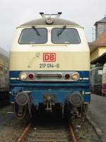 Front-Portrait der zum Kurhessenbahnfest in Frankenberg(Eder) ausgestellten 217 014-0.