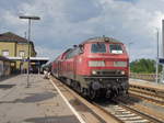 218 417 mit ihrem IRE nach Lindau Hbf, am 08.07.17 in Aulendorf