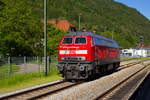 218 491-9 wartet auf ihren Einsatz im Bahnhof Immenstadt (Allgäu).