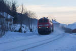 EuroCity über das Allgäu. 218 465-3 zwischen Immenstadt und Oberstaufen, Fahrtrichtung Oberstaufen. 13.12.2017