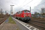 DB Westfrankenbahn 218 430-7 und 218 xxx-x am Ende mit drei Doppelstockwagen im Maintal Ost am 03.02.18. Dieser Zug fuhr einmal von Aschaffenburg nach Frankfurt Griesheim zur Waschanlage und dann wieder zurück. Da es in Aschaffenburg keine Waschanlage für Züge gibt.