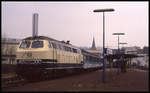 218132 am 22.3.1993 um 13.20 Uhr im Bahnhof Gummersbach.