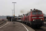 218 423-2 am EuroCity EC 191 bei der Ausfahrt in Kempten Hbf.