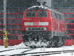 Let it snow, let it snow, let it snow - 218 424-0 wartet am DB Regio Instandhaltungswerk Kempten entweder auf Reparaturarbeiten oder den nächsten Einsatz.