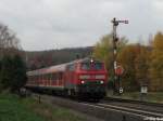 Die 218 447-1 zieht am 4.10.07 einen RE in Richtung Bad Harzburg und hat zum Zeitpunkt der Aufnahme das Esig Derneburg(Han) passiert