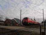 218 413-3 berquert am 27.12.08 mit RE Kiel Hbf - Hamburg Hbf via Lbeck Hbf zuerst die A1 bei Hamberge und dann einen B in Rosenhagen.