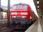 218 452-1 wartet am 22.03.2009 auf ihre Abfahrt nach Bad Harzburg.Schn zu erkennen der Schneeschieber vorn.