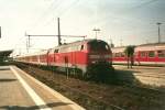 218 399 mit einem Regionalexpress in Itzehoe.