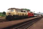 218 166-7 und 218 173-3 mit IR 2075 Flensburg-Fulda auf Bahnhof Schleswig am 12-07-1992.