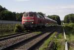 218 438-0 fhrt mit ordentlich Versptung durch Brugg, 03.07.11