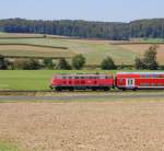 In wenigen Minuten wird 218 449-7 vom BW Frankfurt den Haltepunkt von Glauburg-Glauberg erreichen, zuvor wurde sie aber noch in ihrer ganzen Breite aufgenommen. Als Aufnahmedatum wurde der 1.9.2011 notiert. 